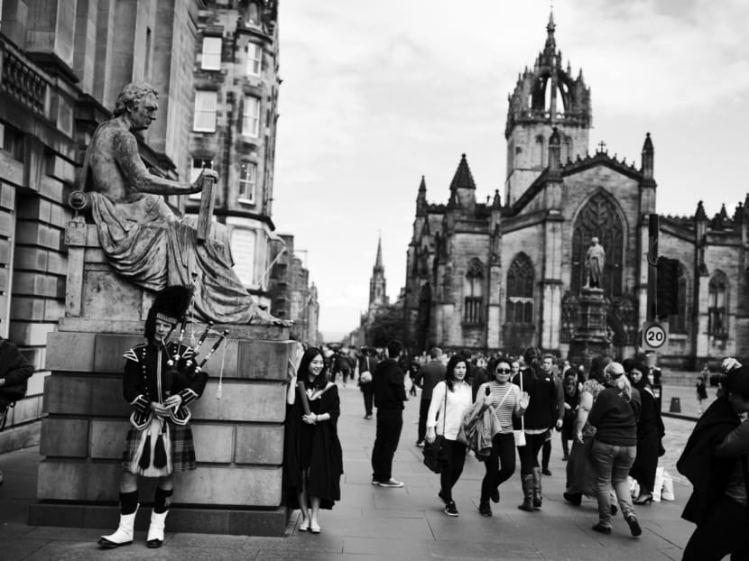 A statue of David Hume in Edinburgh. The philosopher says that people believe what experts say because of our own individual experience of expert reliability but this might not be wise. Photo: AFP