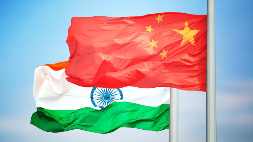 Chinese, Indian officials in talks to ease dispute over Himalayan border area Chinese, Indian officials in talks to ease dispute over Himalayan border area