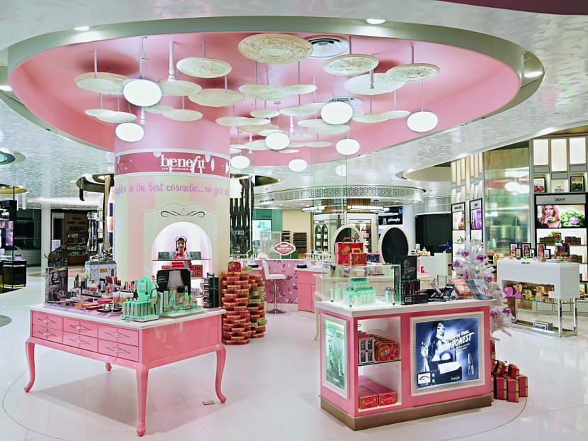 Tangs reinvents itself against online threat