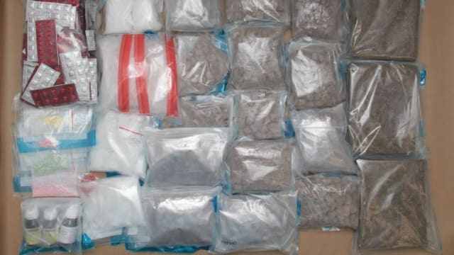 肃毒局起获市值约140万元毒品 逮捕三人