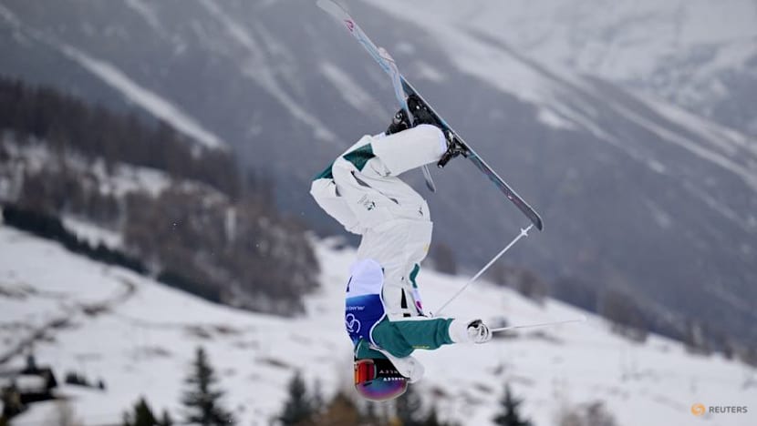 Freestyle Skiing-Anthony and Laffont reach moguls finals, Kauf in second qualifiers