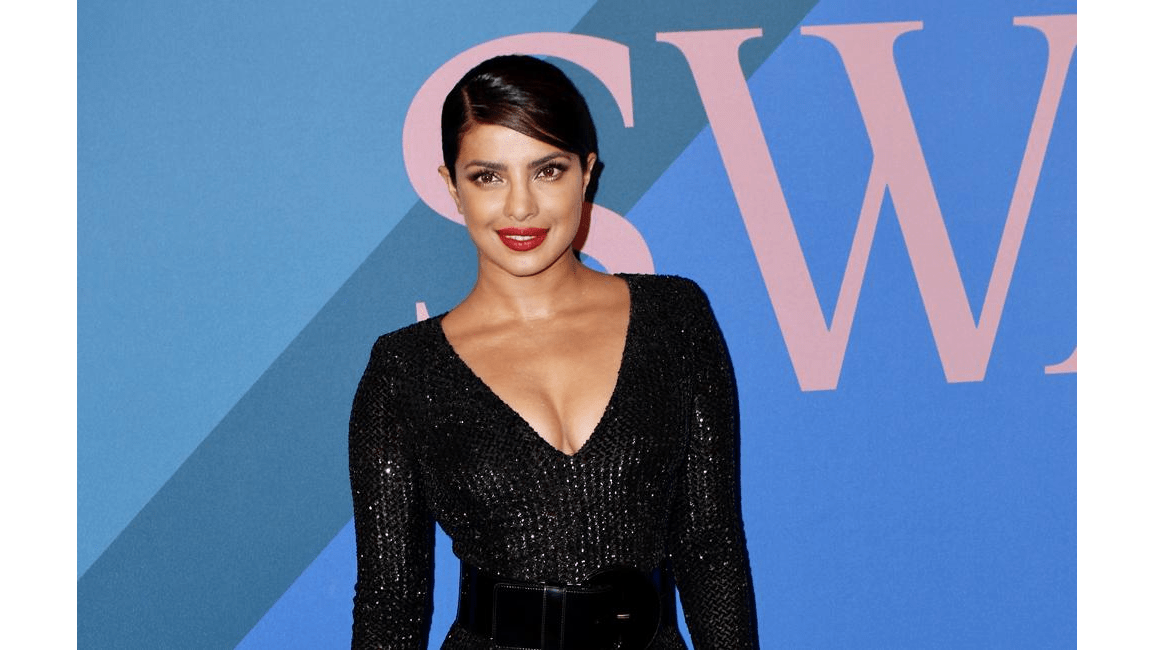 Priyanka Chopra praises Baywatch timing - 8days Priyanka Chopra praises Baywatch timing - 8days