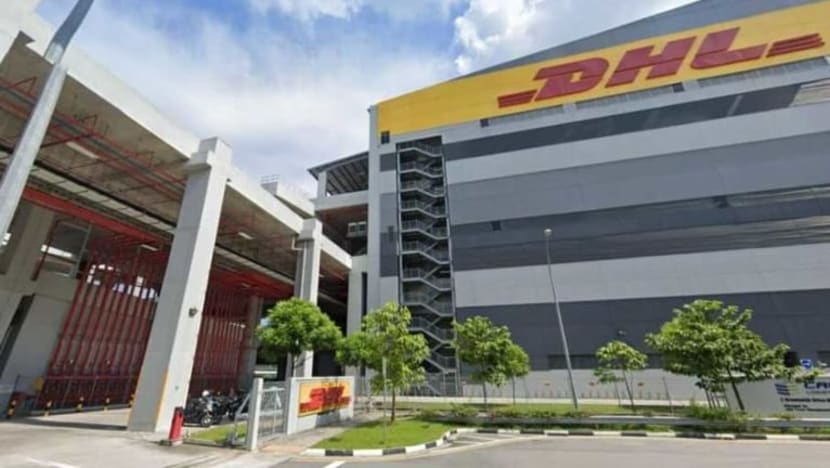 S'pura lapor 517 kes tempatan baru COVID-19; kelompok baru di bangunan DHL Tampines