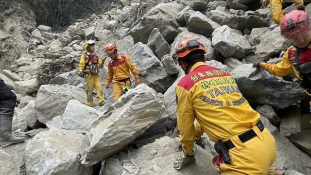 两人被压石下无生命体征 花莲强震死亡人数增至12人 