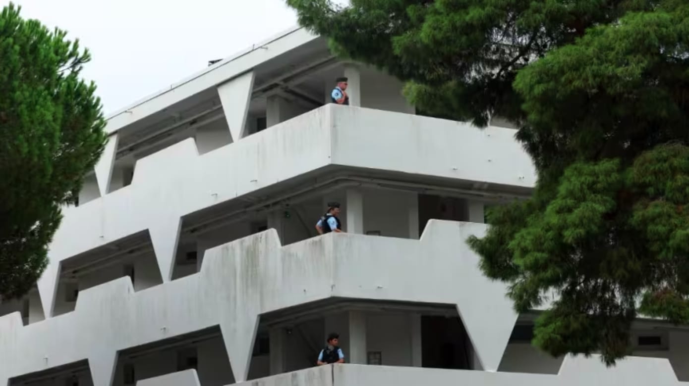 涉犹太教堂纵火案33岁嫌犯被捕法警怀疑是恐怖袭击- 8world