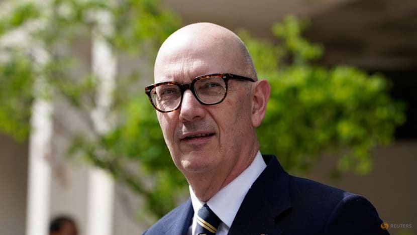 French finance minister calls for more euro-pegged stablecoins 