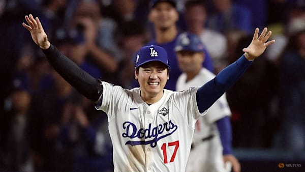 Baseball-Ohtani too hot to handle: Blue Jays plan to walk him for rest of World Series