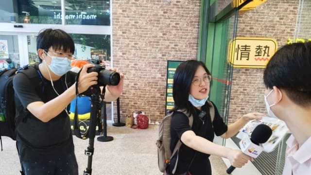 【相册】幕后花絮：新传媒中文新闻与时事组记者 全马了解选情