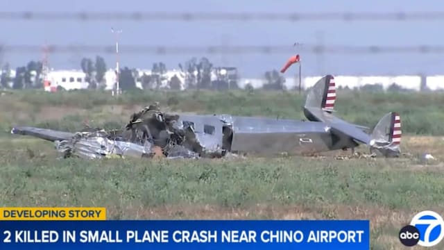 父亲节活动驾二战飞机 美国两飞行员坠亡