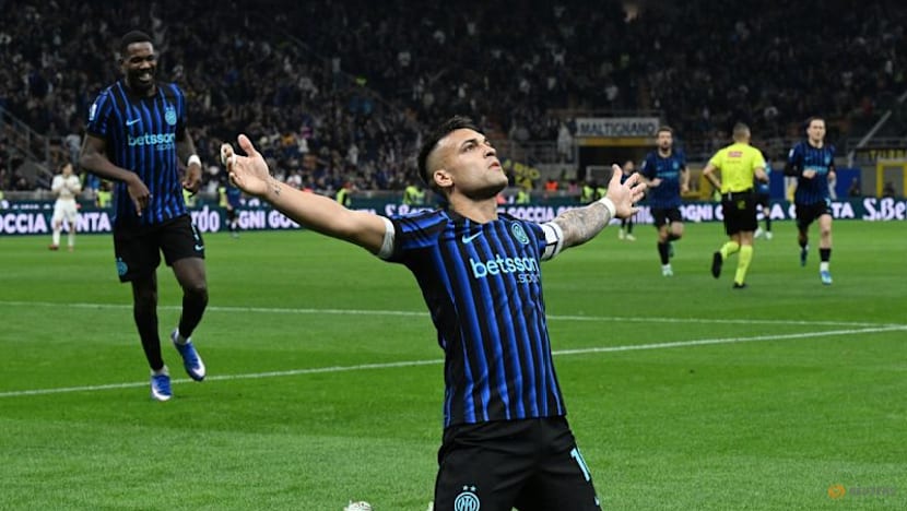 Thuram and Martinez star as Inter dismantle Roma 5-2