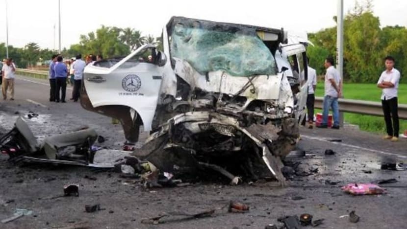 14 sekeluarga rombongan kahwin maut dalam nahas jalan raya