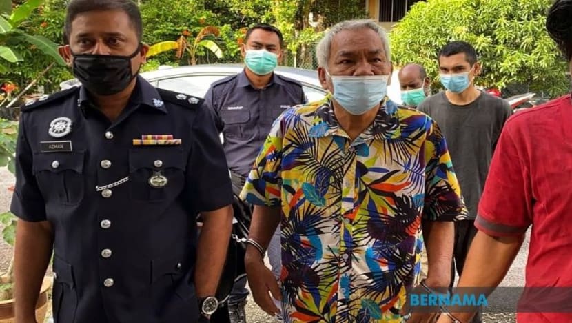 Warga emas mengaku tidak bersalah lakukan persetubuhan luar tabii dengan kambing betina Warga emas mengaku tidak bersalah lakukan persetubuhan luar tabii dengan kambing betina