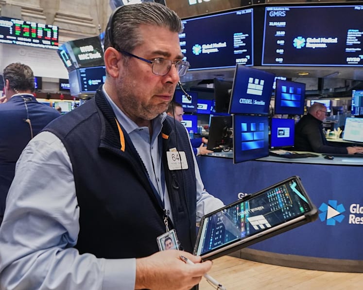 Tech stocks rally rolls on as US-China talks underway
