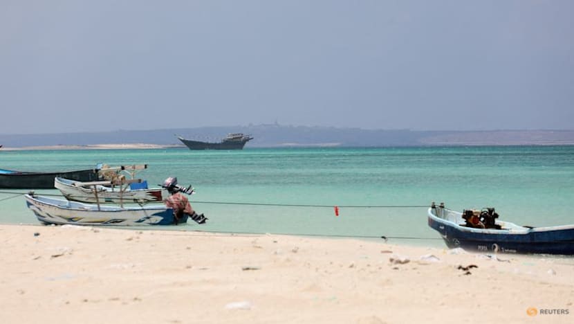 Houthis Kill Four Crew in Red Sea; US Strikes Ship Off Pakistan