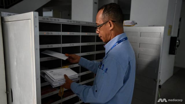 陈杰豪：邮费上调将主要影响企业 对民众影响不大