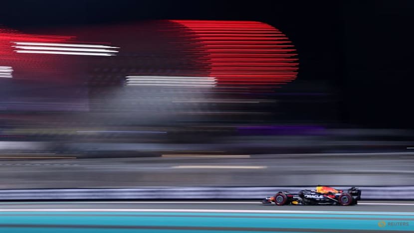 From hunted to hunter, comeback king Verstappen chases fifth title