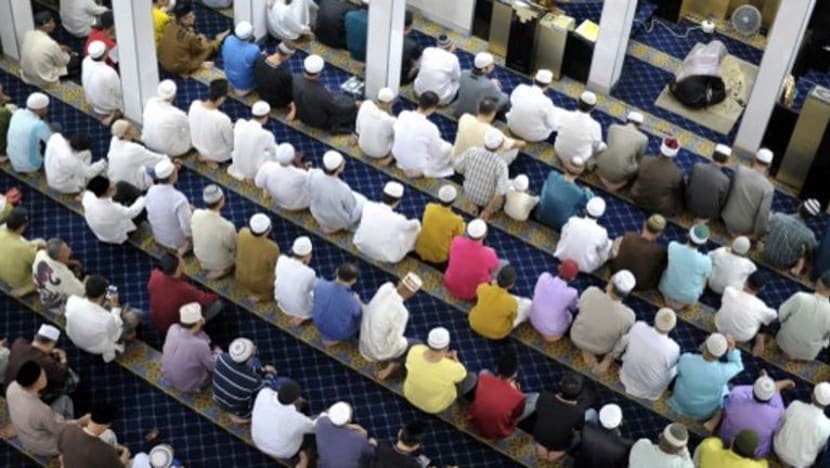 Solat subuh S’pura tidak terjejas dengan perubahan pada waktu Subuh Johor