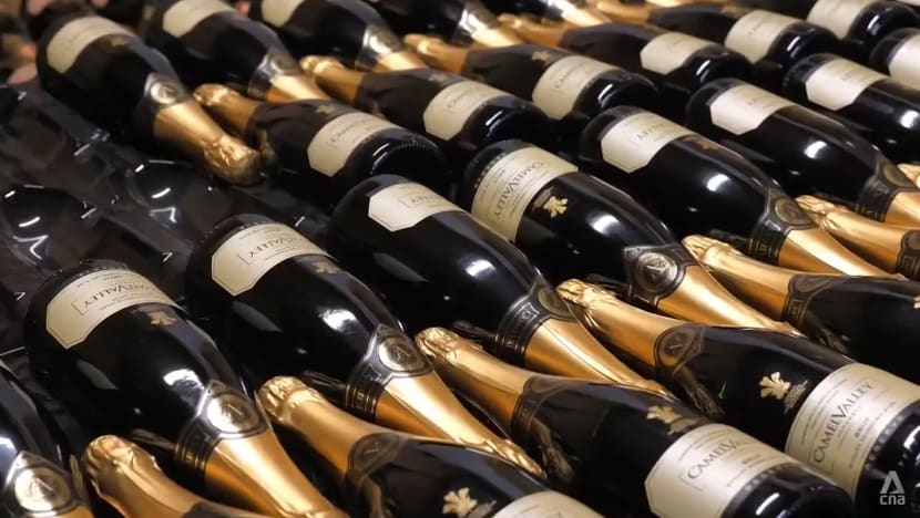 UK emerges as rising wine power in warmer world, as English vineyards bear fruit of pivot from grass to grapes UK emerges as rising wine power in warmer world, as English vineyards bear fruit of pivot from grass to grapes