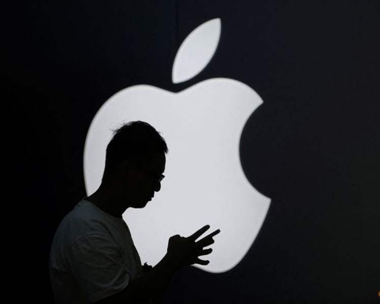 Apple sued by authors over use of books in AI training