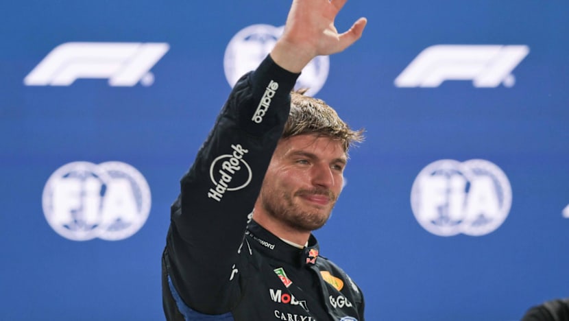 Red Bull's Verstappen claims pole for Singapore Grand Prix