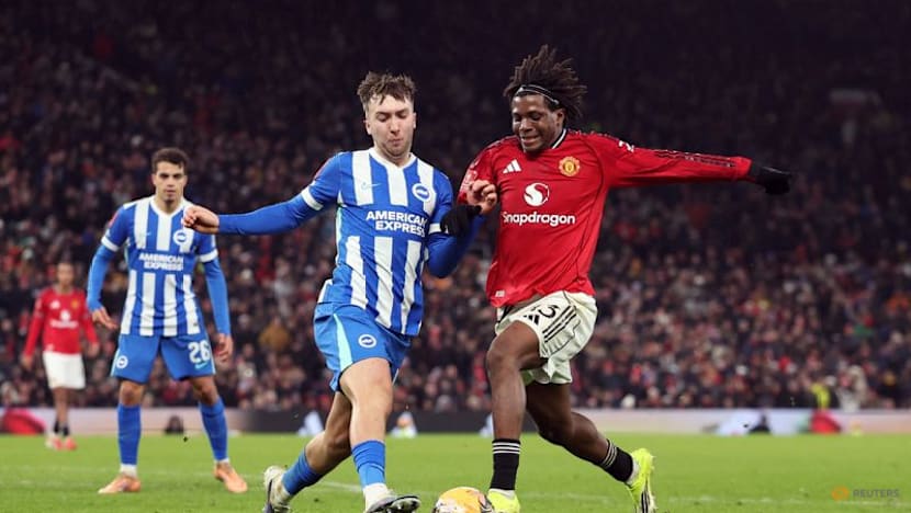 Martinelli hat-trick sends Arsenal past Portsmouth in FA Cup, Man Utd beaten