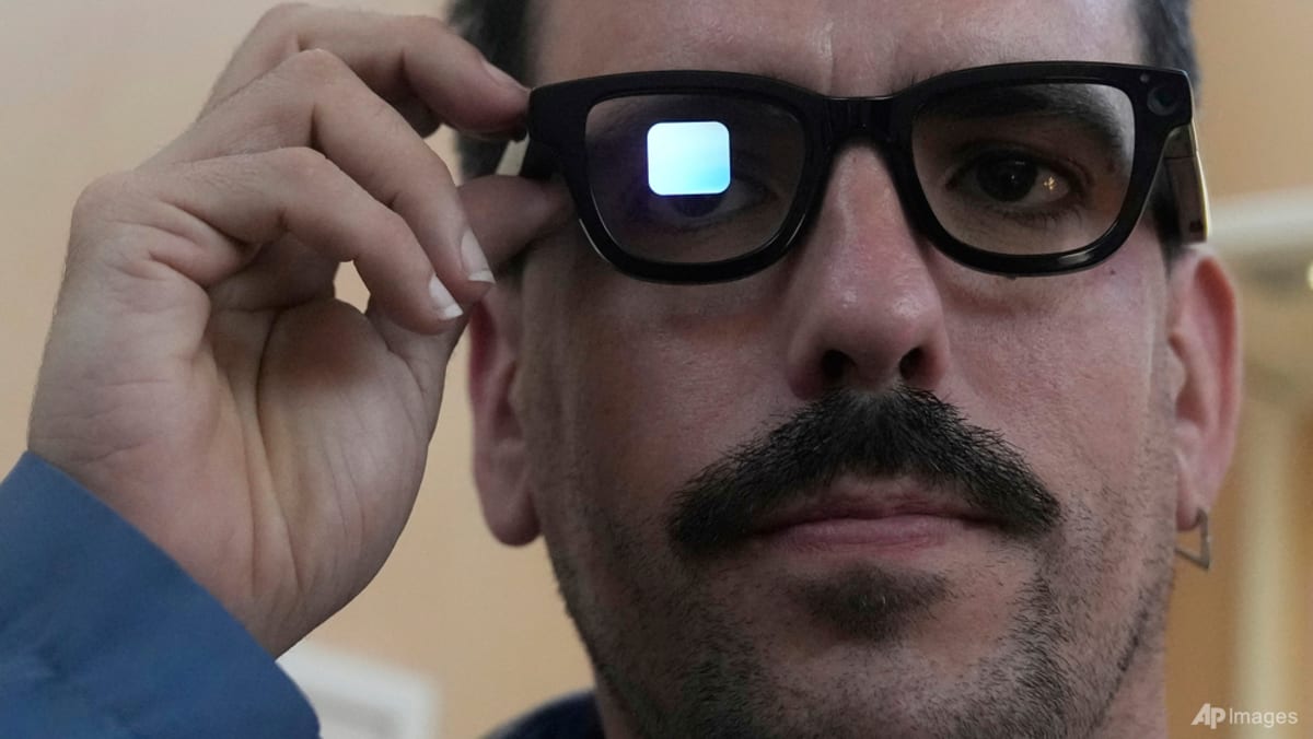 Commentary: Smart glasses shouldn’t be the next smartphones