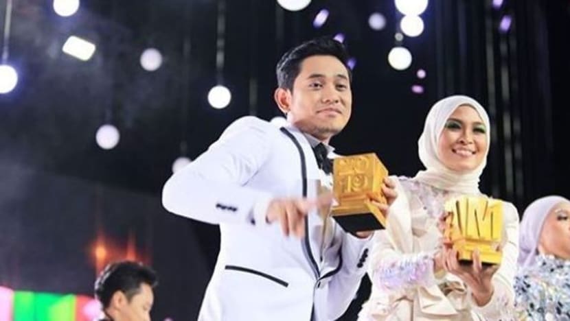 Khai Bahar, Siti Nordiana menang Anugerah Top Top Meletop Khai Bahar, Siti Nordiana menang Anugerah Top Top Meletop