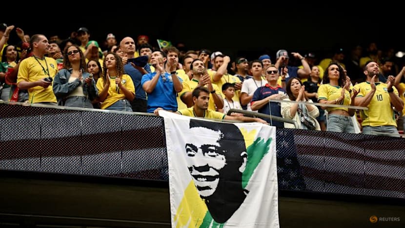 Brazil unchanged, Japan opt for five-man defence