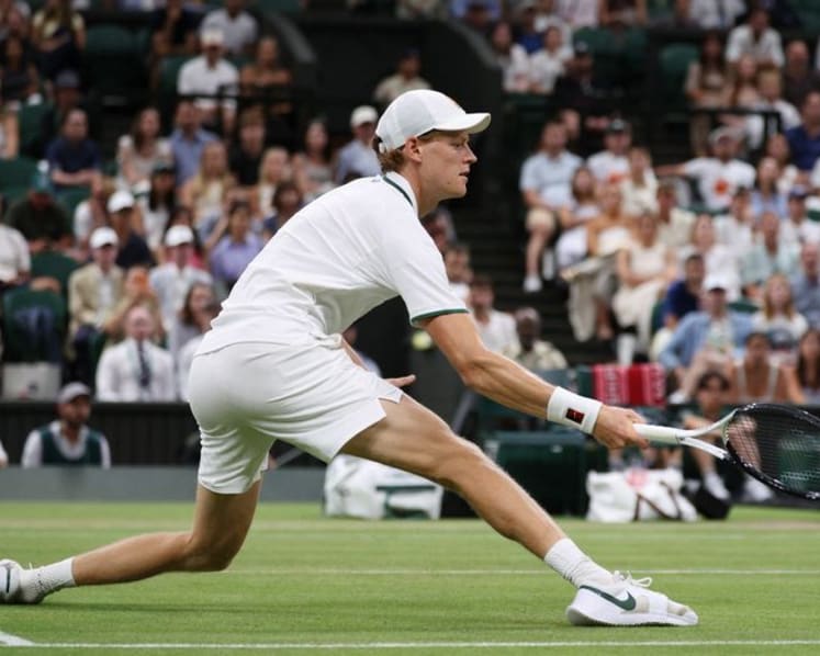 Sinner sees off qualifier Mochizuki for Wimbledon quarter-final spot