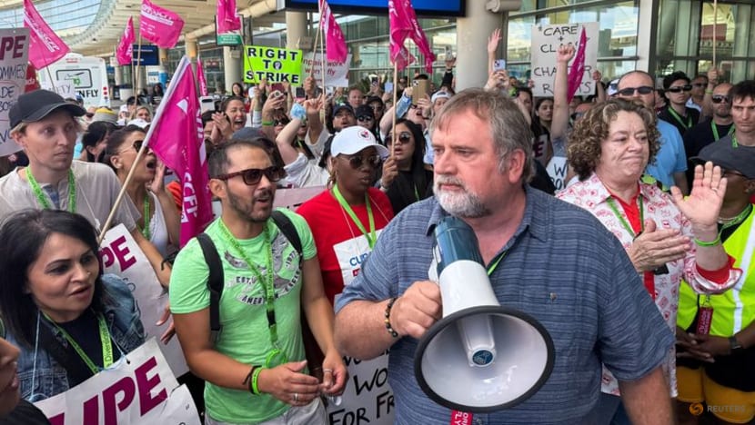 Air Canada, flight attendants' union reach tentative deal to end strike