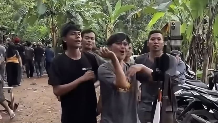 Petani Indonesia beralih ke penstriman TikTok demi jana pendapatan alternatif