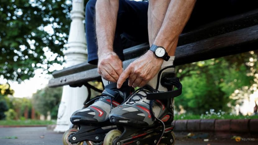 Octogenarian skateboarder shreds concrete in Spain's Bilbao