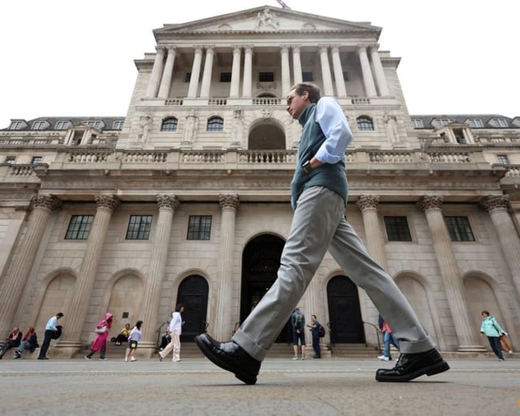 Bank of England softens stablecoin stance with new proposals
