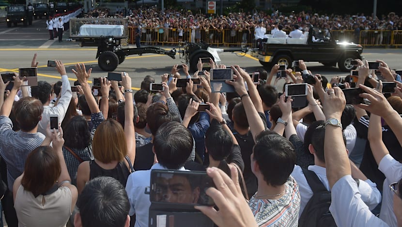 Loyal staff give Mr Lee Kuan Yew final send-off