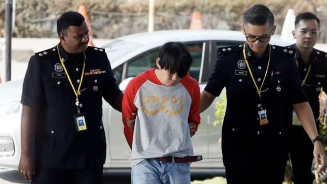 发嘲讽KK阿拉袜子帖 马国两被告各监六个月和罚款