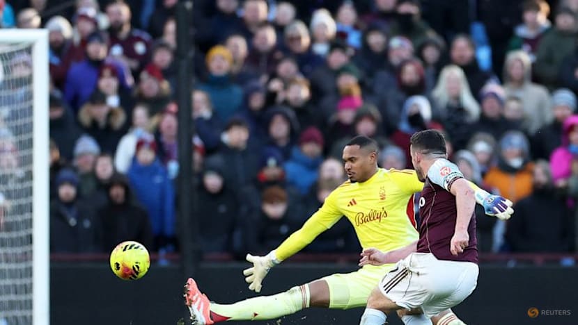 Arsenal strengthen Premier League grip, Villa surge into second as Wolves finally win