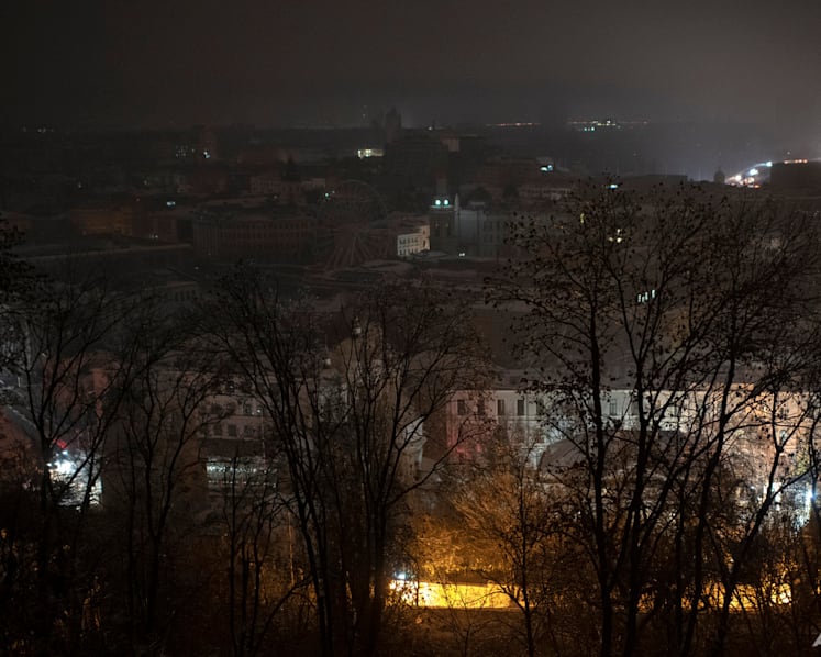Freezing Ukraine gradually restores power after Russian strikes on grid