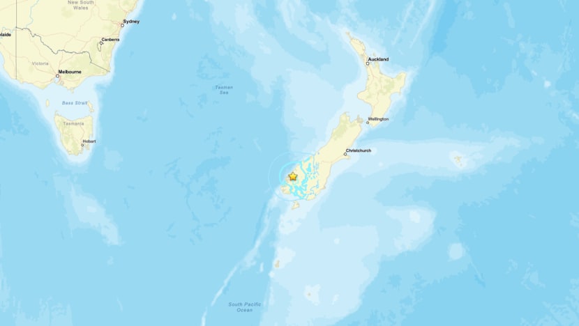 New Zealand downgrades tsunami alert after quake