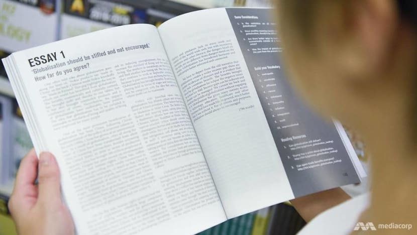 Bilingualism more ‘important, pertinent and salient’ than ever, says Education Minister Bilingualism more ‘important, pertinent and salient’ than ever, says Education Minister