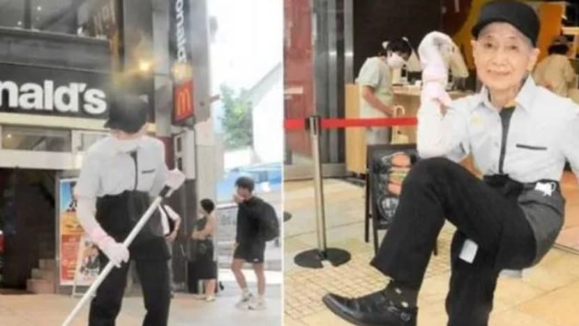 Meski berusia 90 tahun, wanita Jepun ini masih gagah bekerja di restoran McDonald's demi kekal sihat