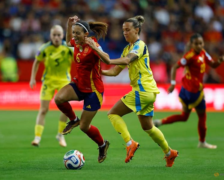 Spain cruise to 4-0 first-leg win over Sweden in Nations League semi