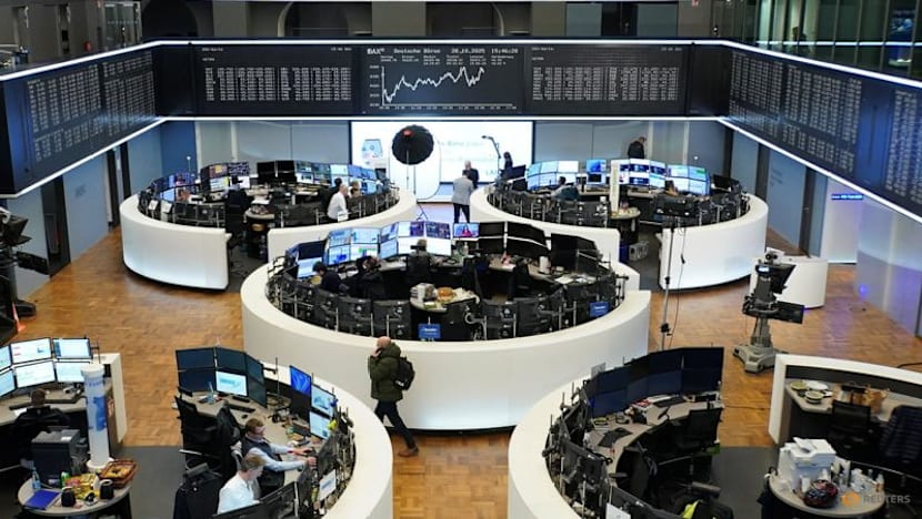 European shares flat; earnings, Fed's rate decision in focus