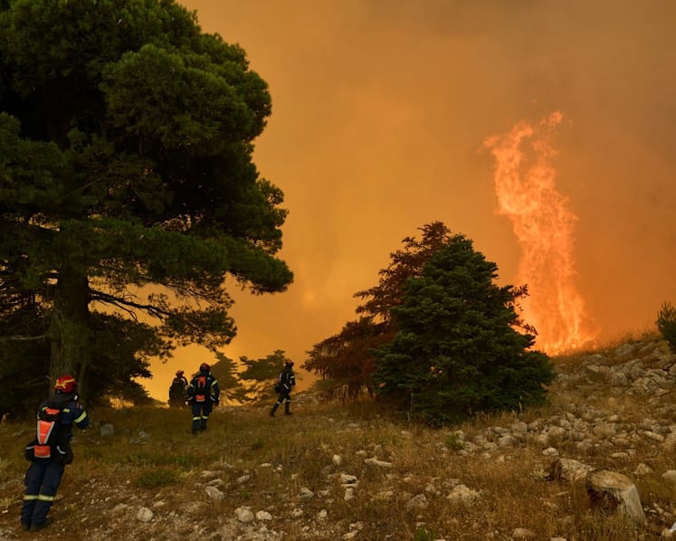 Greek mayor among three charged over wildfire near Athens