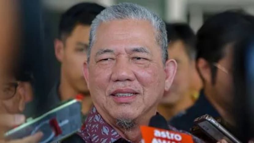 Malaysia teliti semula perjanjian jual air kepada SG, kata Fadillah Yusof Malaysia teliti semula perjanjian jual air kepada SG, kata Fadillah Yusof