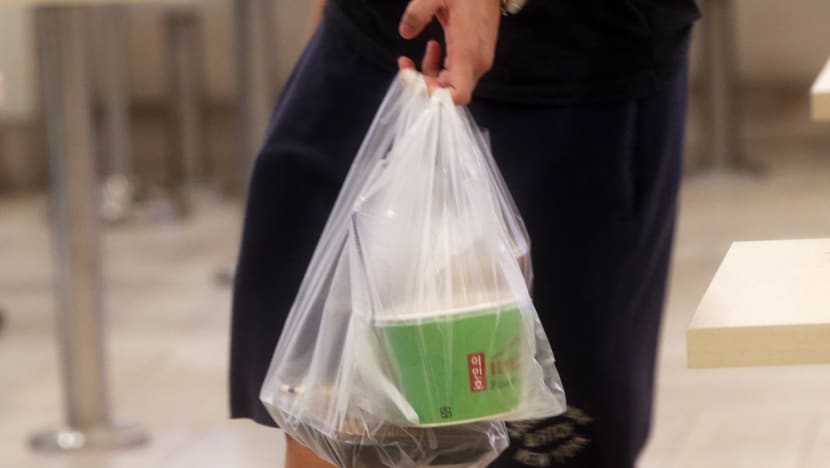 SAF regular admits to scalding hawker assistant over wrong order by throwing hot soup at her