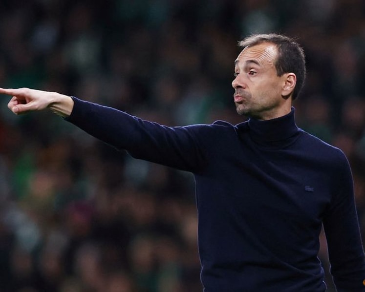 Strasbourg appoint Oliveira as head coach following O'Neil's departure