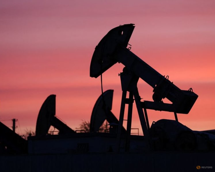 Oil hits four-week high as US-Iran conflict escalates