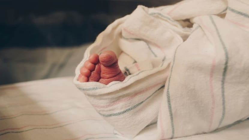 Bayi dilahirkan tanpa bola mata perlu keluarga angkat; ibu kandung tidak mampu jaga Bayi dilahirkan tanpa bola mata perlu keluarga angkat; ibu kandung tidak mampu jaga