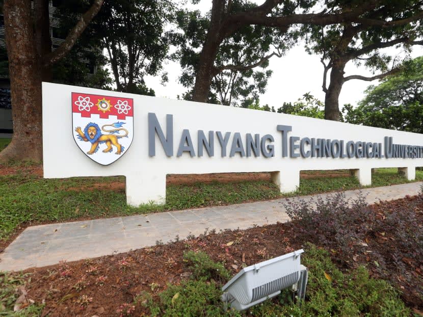 A group of students said that the Nanyang Technological University's financial aid amounts seem lower than those of other universities. A group of students said that the Nanyang Technological University's financial aid amounts seem lower than those of other universities.
