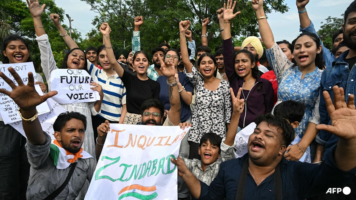 India’s Education Minister Resigns; Youth Protesters Stand Down